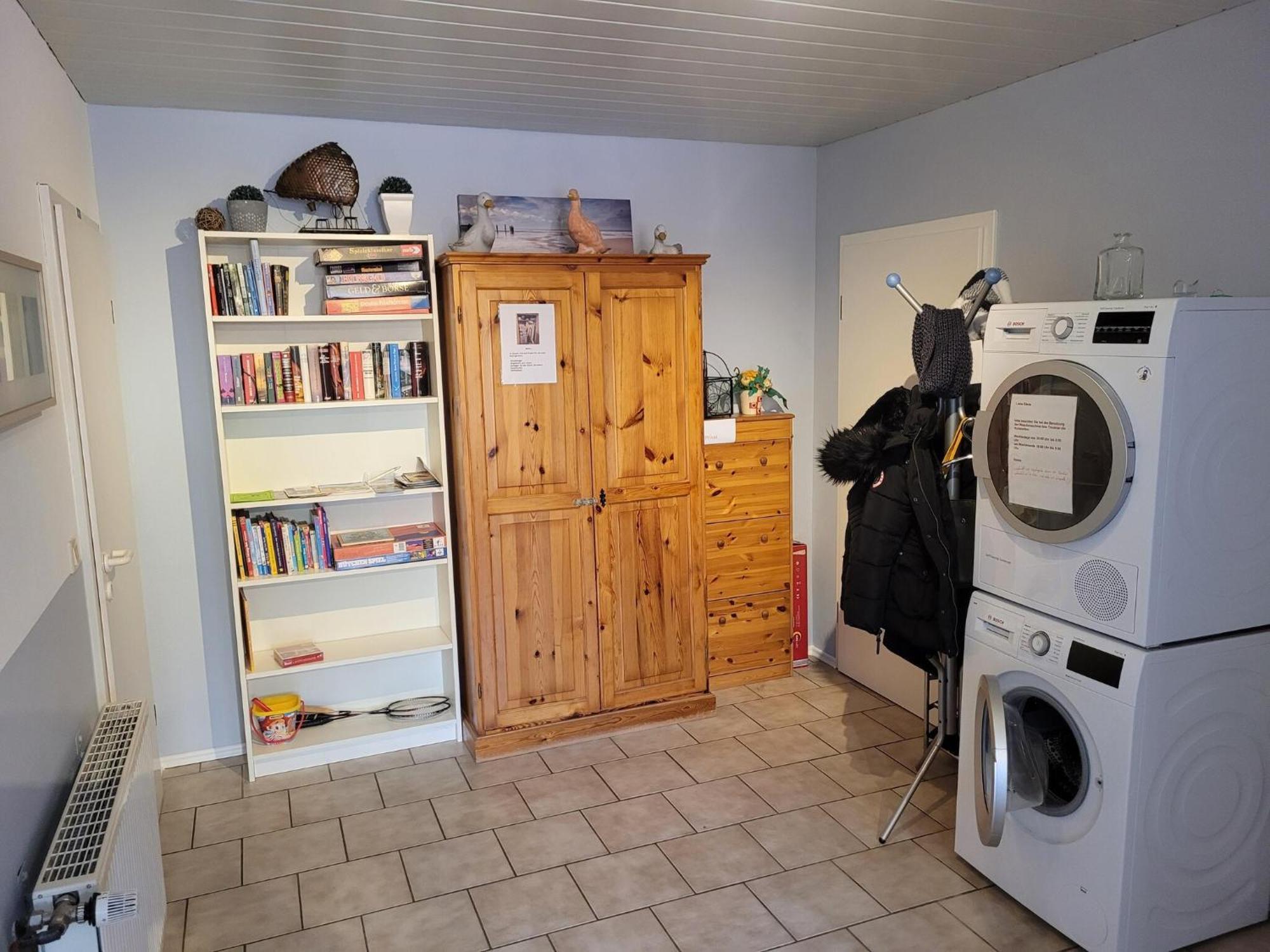 Spacious Apartments With Private Terrace Near The North Sea Dike Neßmersiel Bagian luar foto