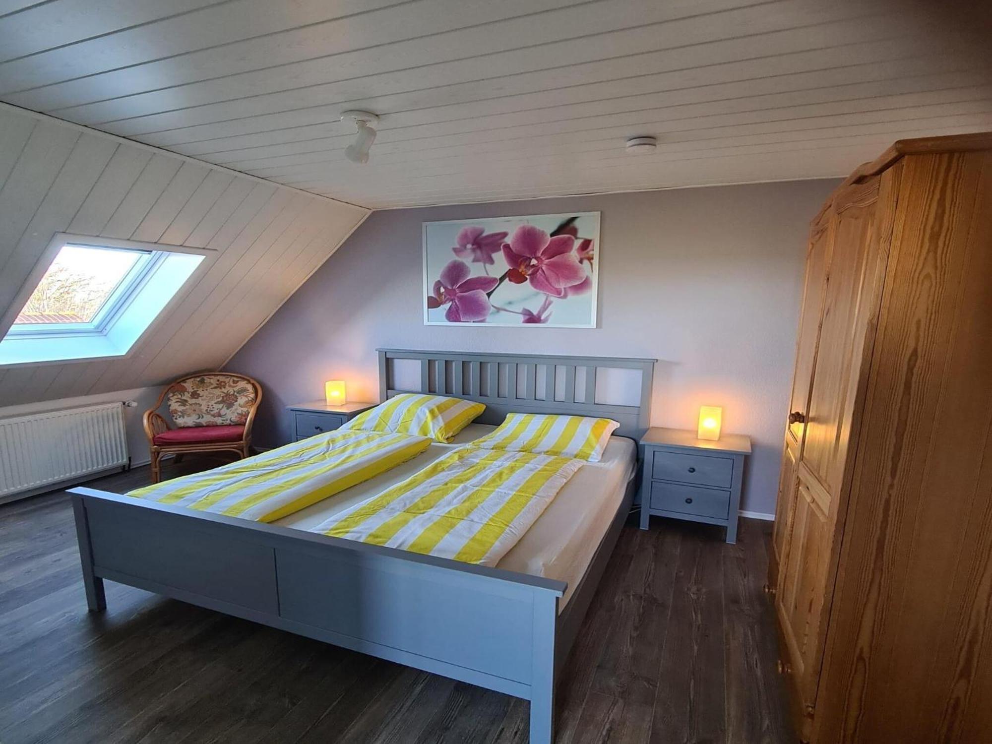 Spacious Apartments With Private Terrace Near The North Sea Dike Neßmersiel Bagian luar foto