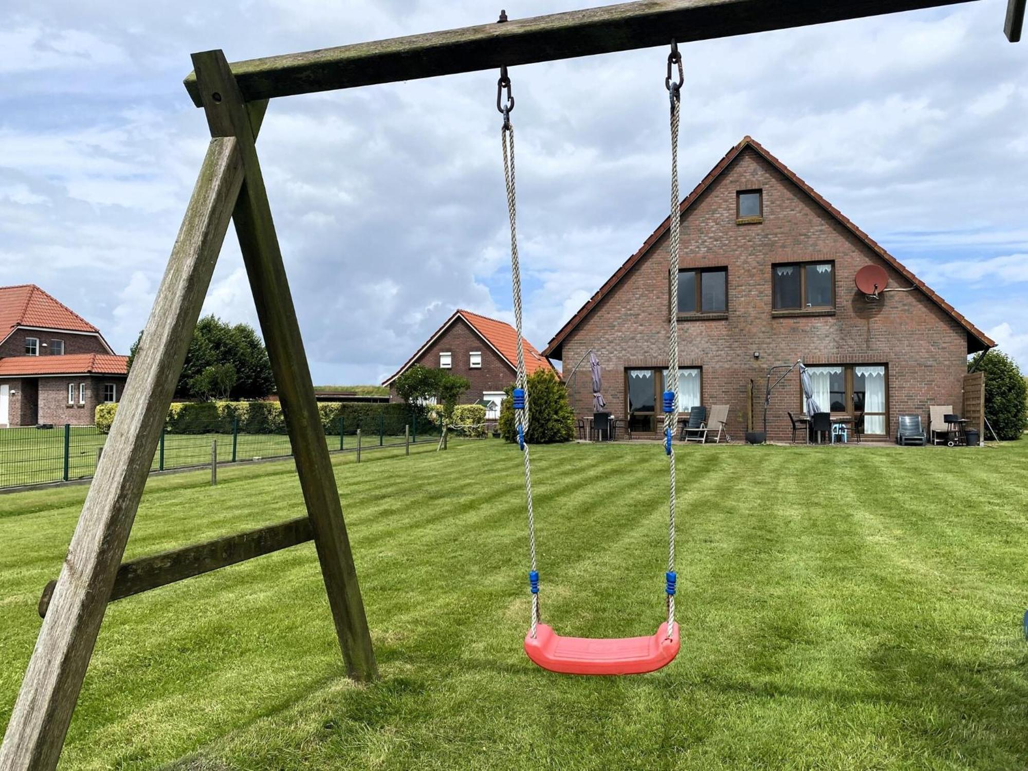 Spacious Apartments With Private Terrace Near The North Sea Dike Neßmersiel Bagian luar foto